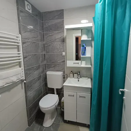 Luksuzni Ema * Pirot