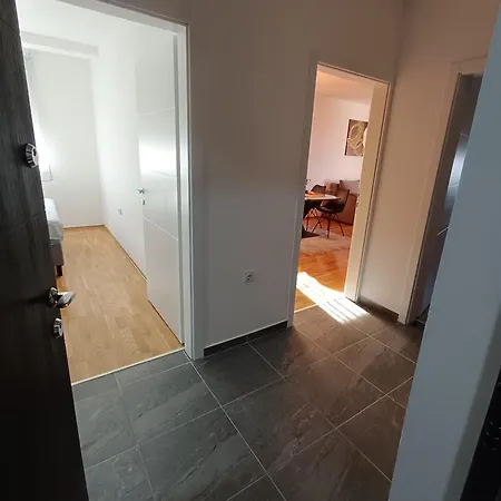 Luksuzni Ema Apartment Pirot