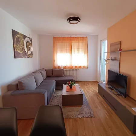Luksuzni Ema * Pirot