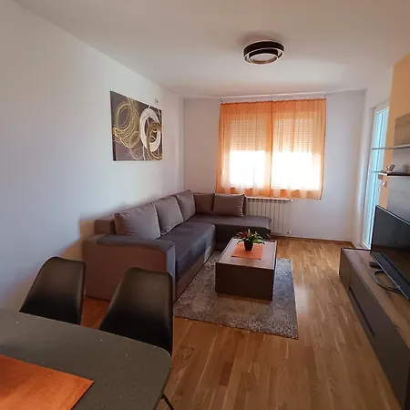 Luksuzni Ema * Pirot